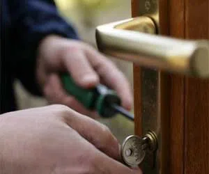 Lock Safe Services Melrose Park, IL 708-290-9035 - lock-change